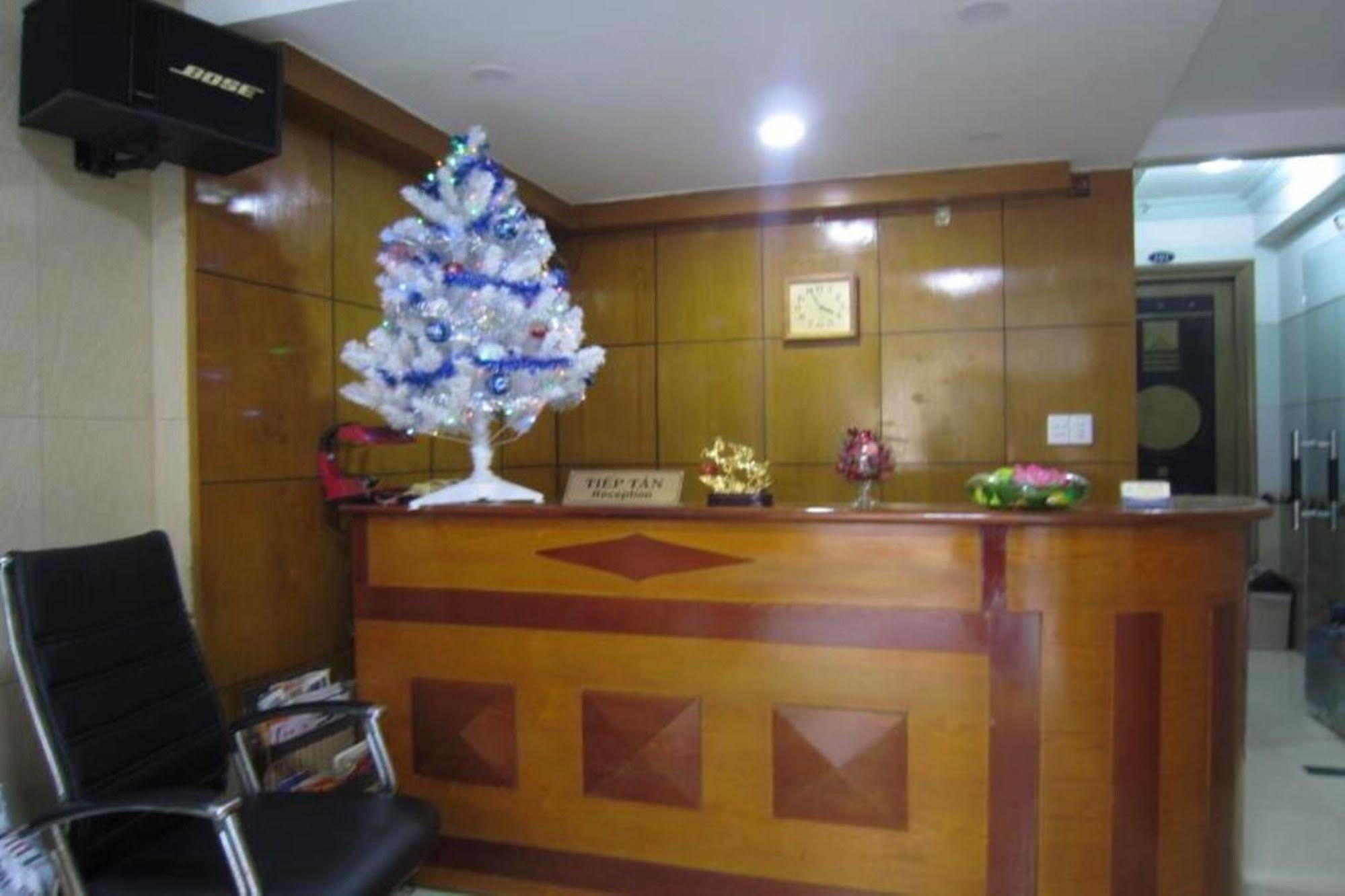 Quy Thanh Hotel Cidade de Ho Chi Minh Exterior foto